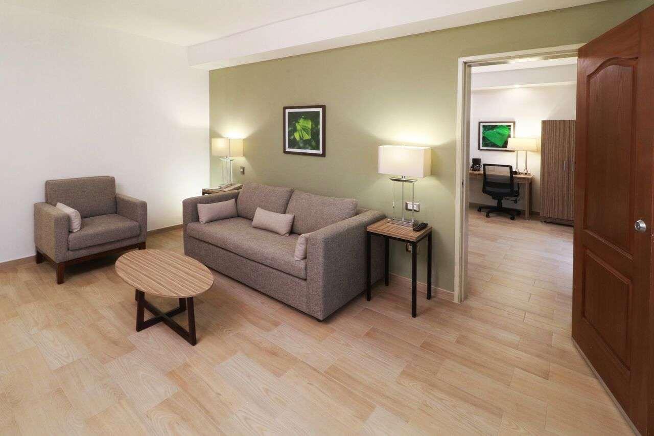 Wyndham Garden Monterrey Valle Real Esterno foto