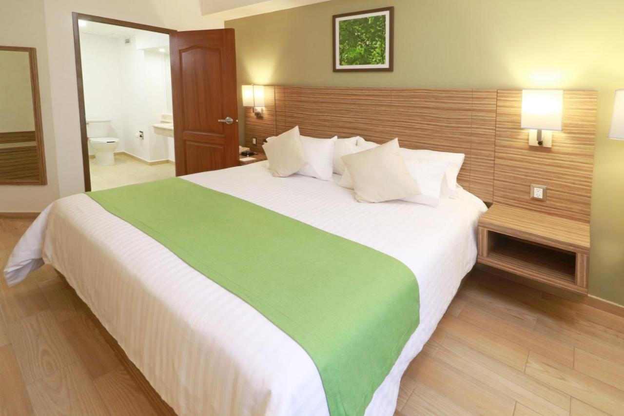 Wyndham Garden Monterrey Valle Real Esterno foto
