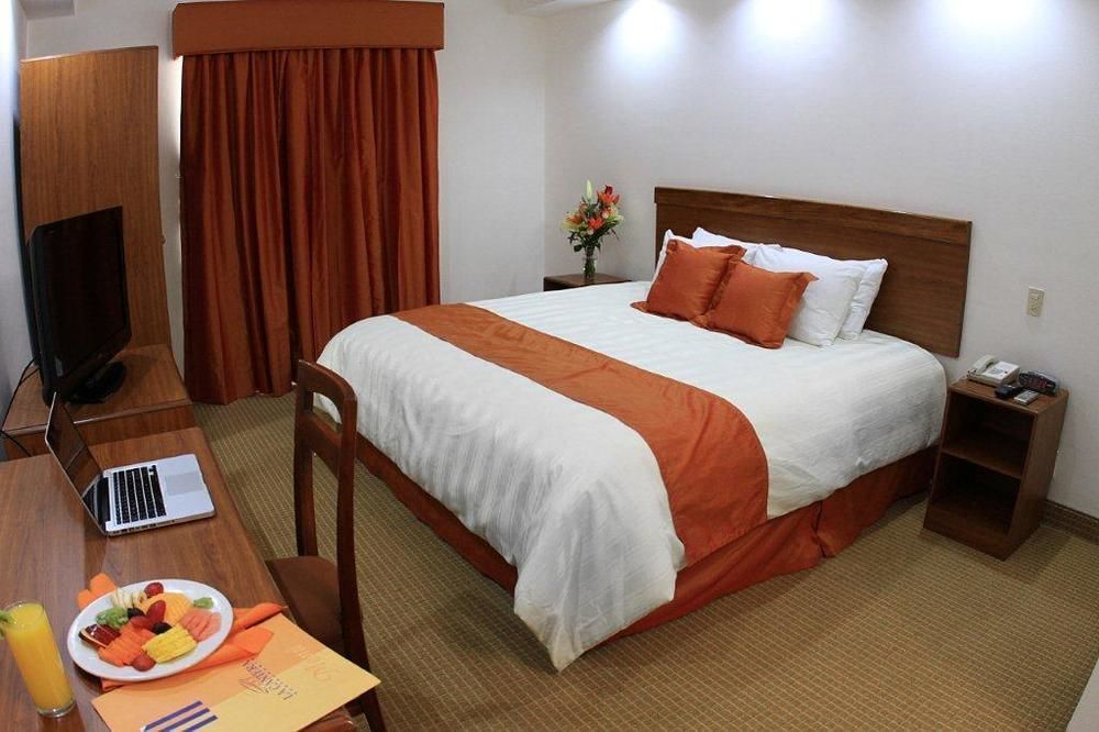 Wyndham Garden Monterrey Valle Real Esterno foto