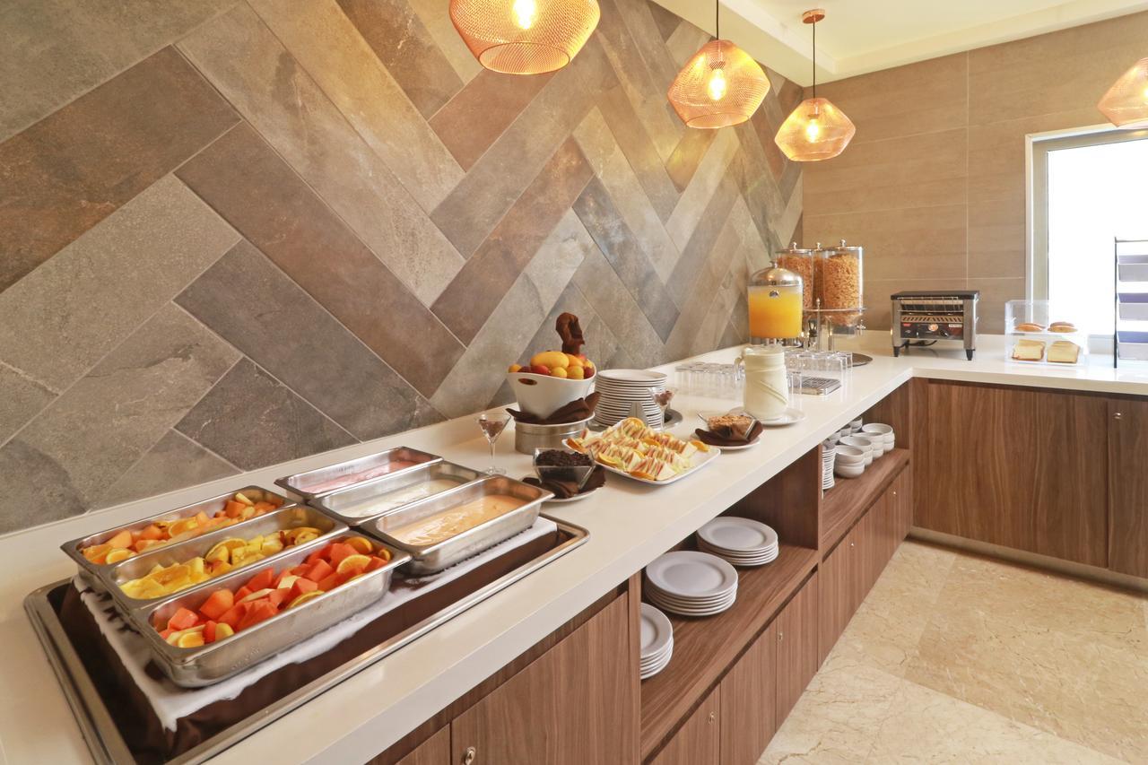 Wyndham Garden Monterrey Valle Real Esterno foto