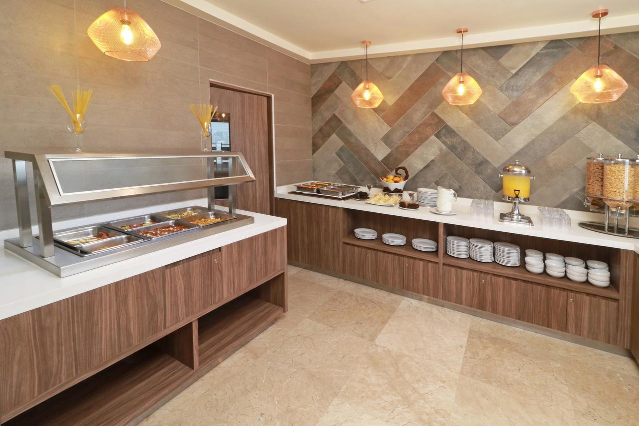 Wyndham Garden Monterrey Valle Real Esterno foto