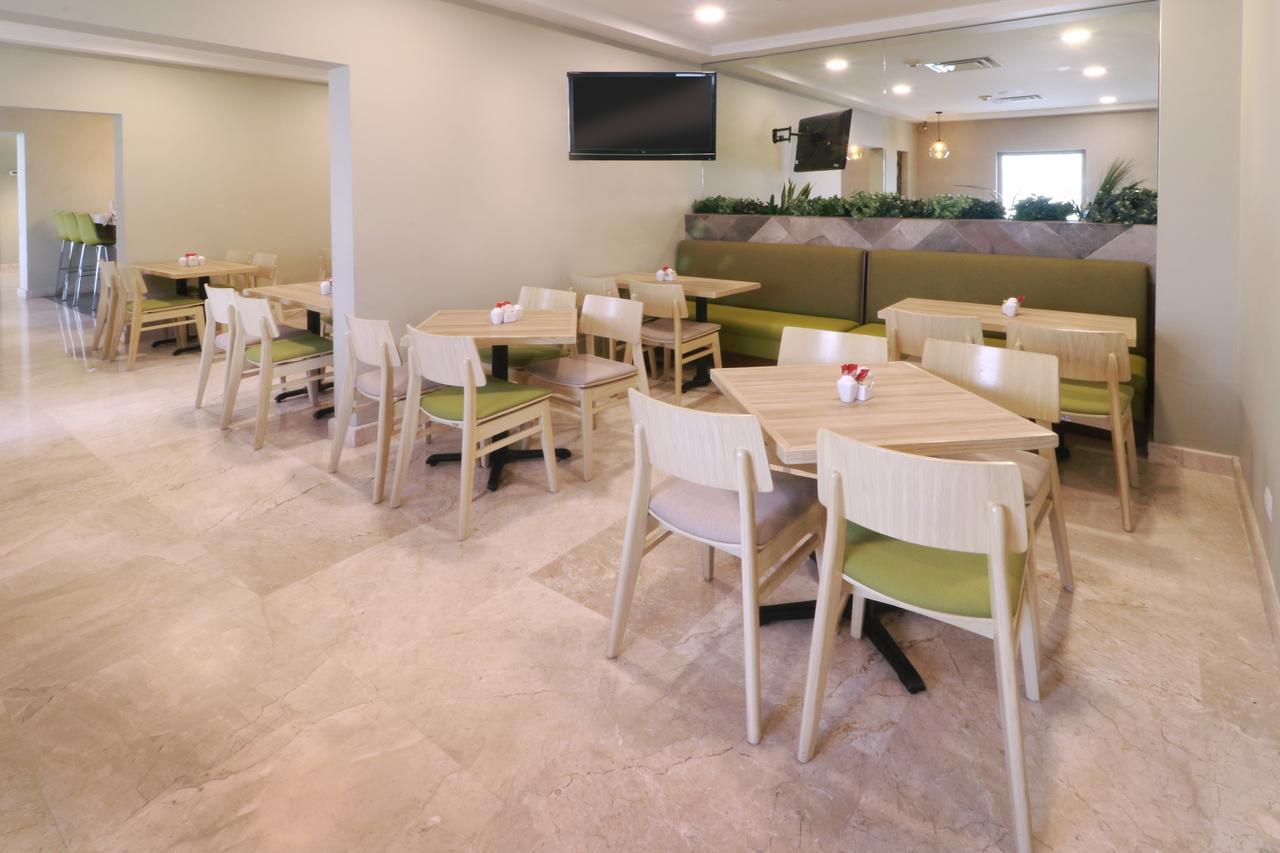 Wyndham Garden Monterrey Valle Real Esterno foto